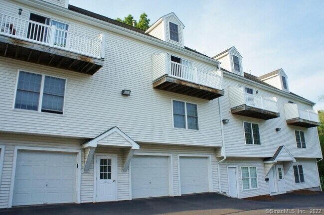 Building Photo - 22 Ferris Ave