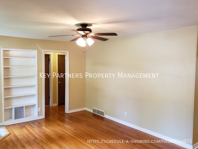 Building Photo - 7132 Newton Dr