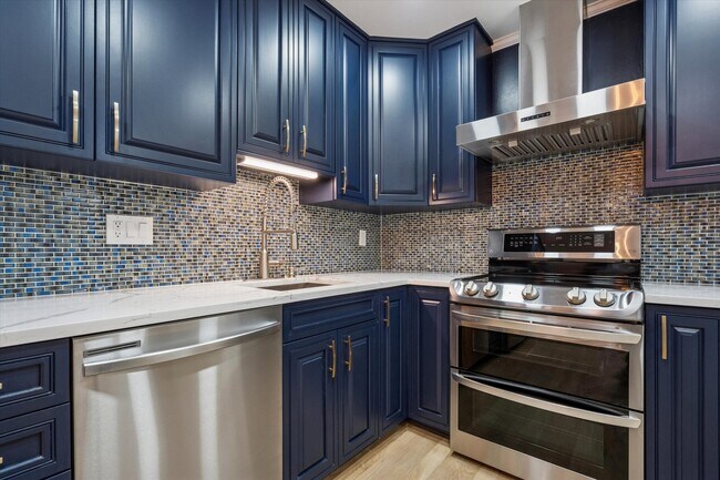 Building Photo - 42 Golf Club Dr