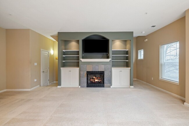 Building Photo - 1150 SW 170th Ave