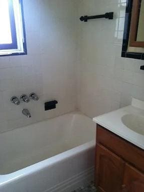 Building Photo - 35-20 Leverich St