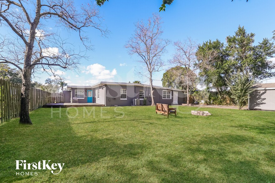 Building Photo - 1501 Berwyn Rd