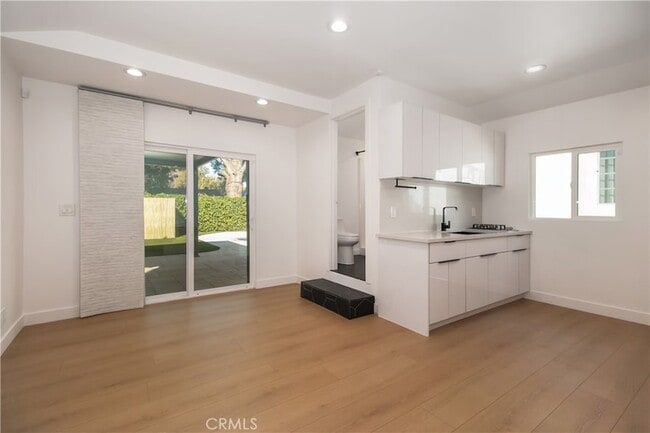 Building Photo - 22539 Dolorosa St