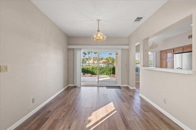 Building Photo - Fabulous Home!