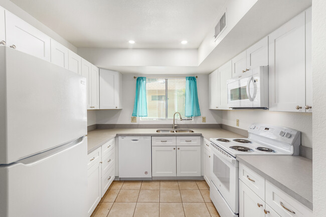 newly remodeled kitchen. New lighting, cabinets, countertops, appliances, paint and more - 3748 W Carol Ann Way