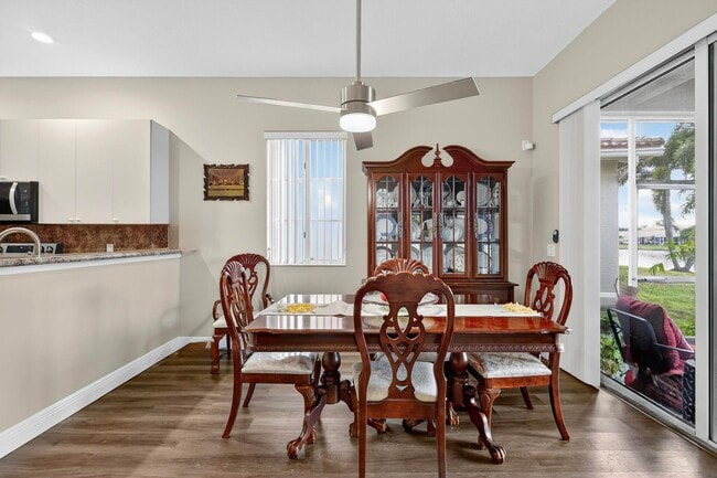 Building Photo - 8790 S San Andros