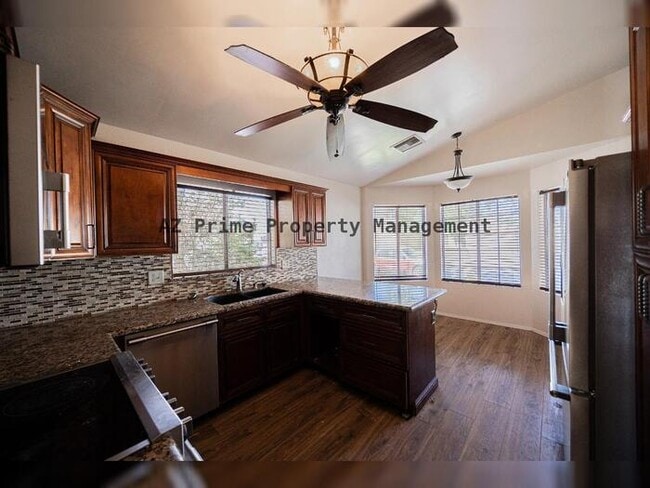 Building Photo - 6347 W Puget Ave