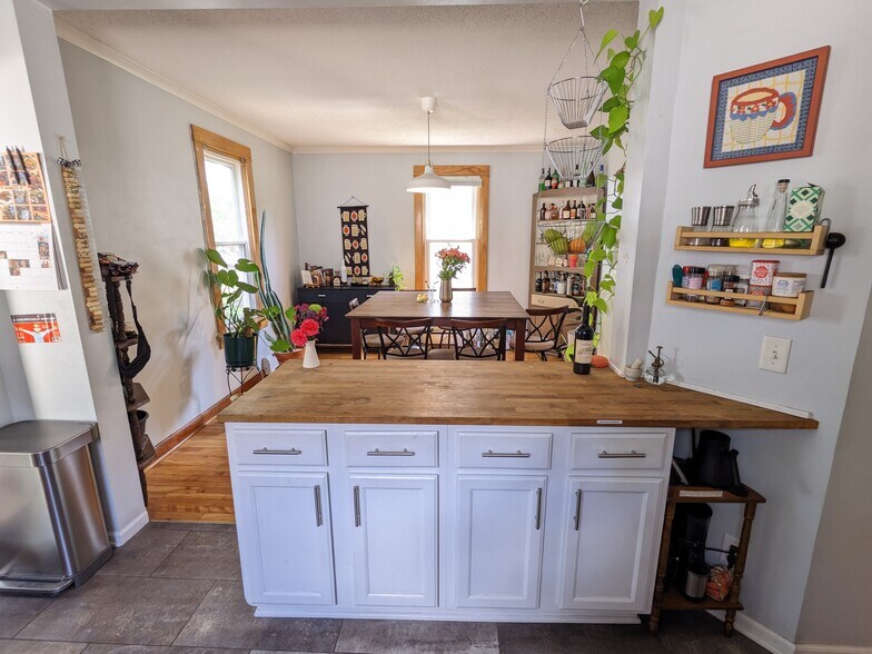 Building Photo - 3623 Lyndale Ave S