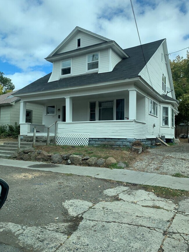 Building Photo - Pederson-PM-020-0122-337