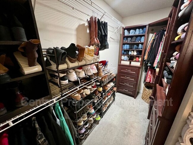 Building Photo - 3 Blanton Ln