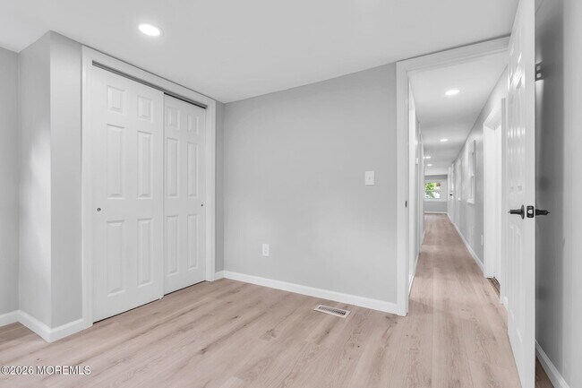 Building Photo - 56 Marcia Memorial Cir