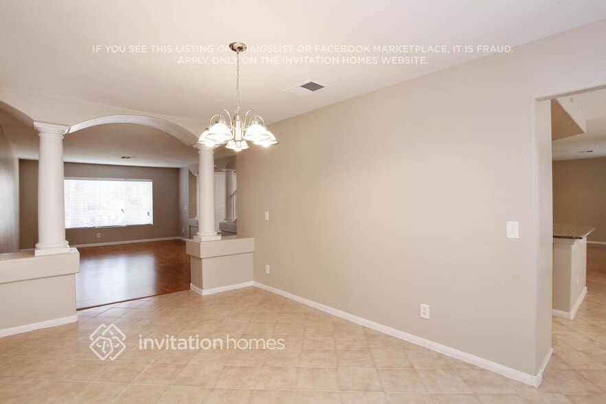 Building Photo - 8963 Hillsboro Creek Ct