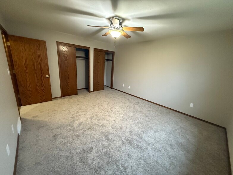 Building Photo - 3166 Manitowoc Rd