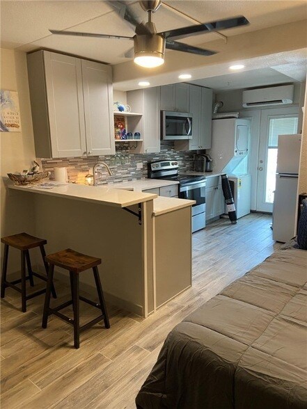 Building Photo - 14300 S Padre Island Dr