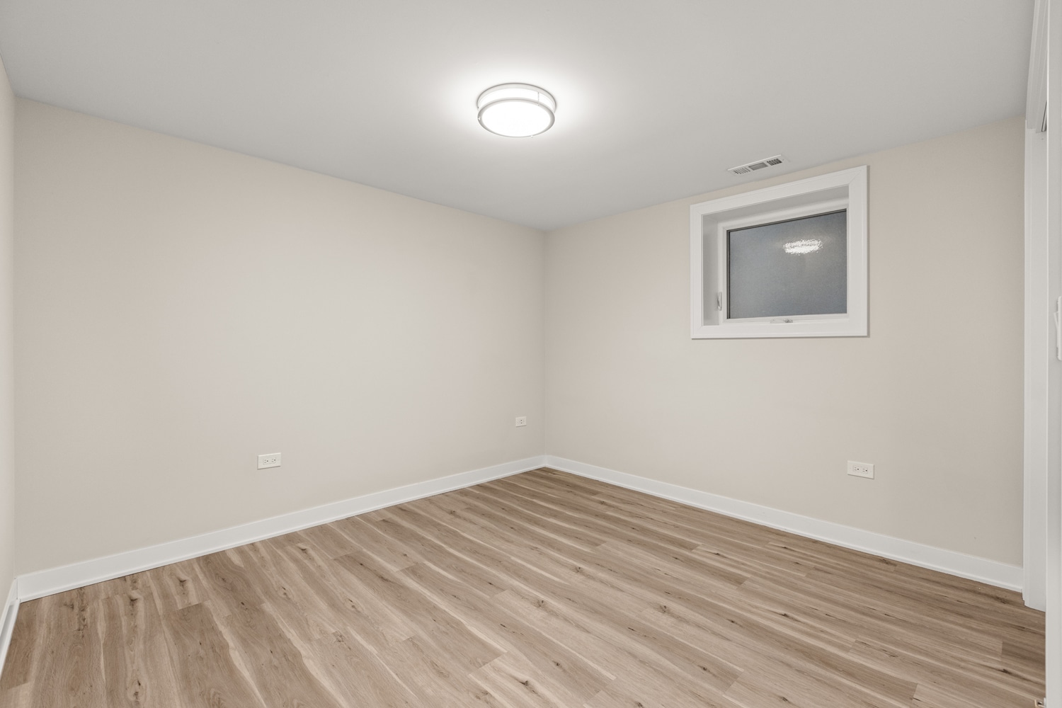 Building Photo - 3608 W Diversey Ave