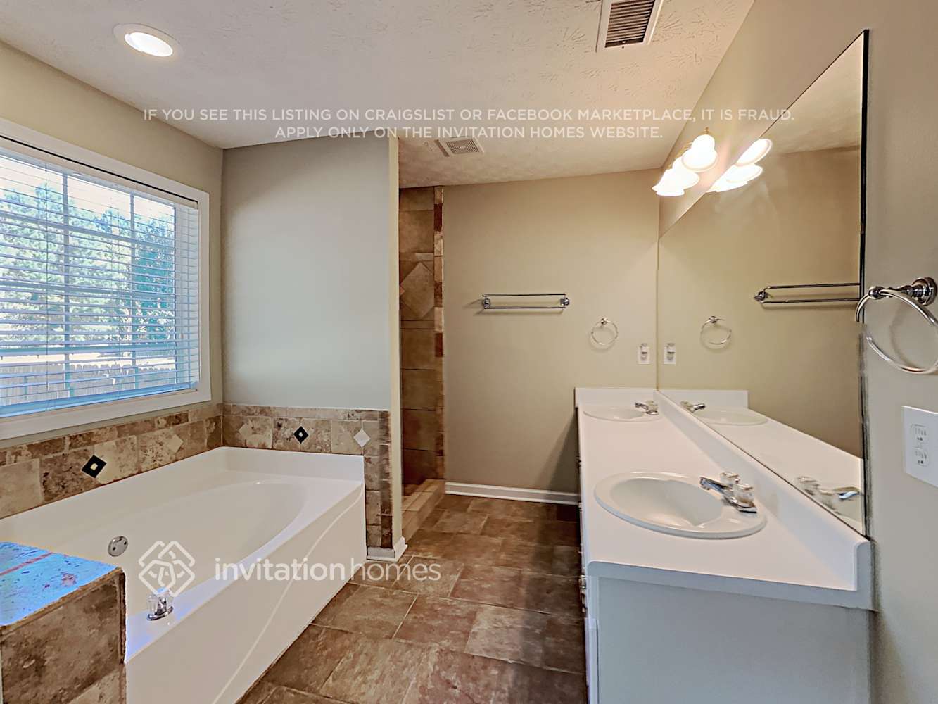 Building Photo - 3440 Grayson Manor Ct