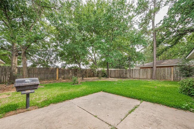 Building Photo - 5303 Lookout Mountain Dr