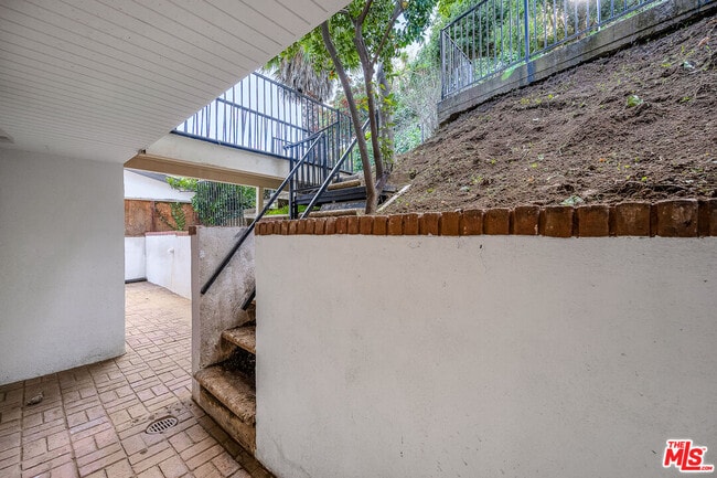 Building Photo - 5322 Weatherford Dr