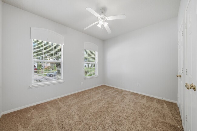 Building Photo - 1631 Crescent Shores Ln