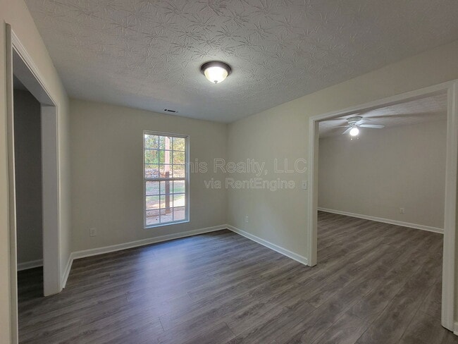 Building Photo - 120 Buddy Blvd