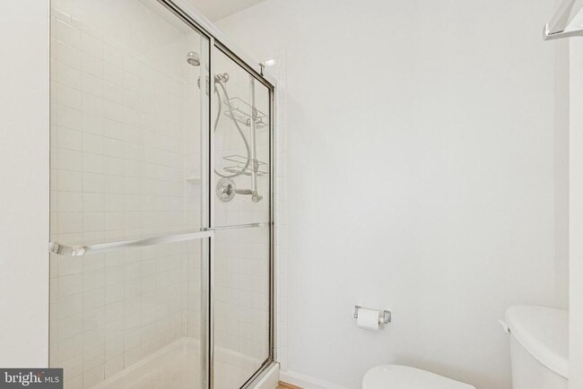 Building Photo - 16056 Sheringham Way