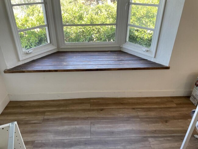 Building Photo - 4037 1/2 National Ave, Upstairs, San Diego, CA 92113