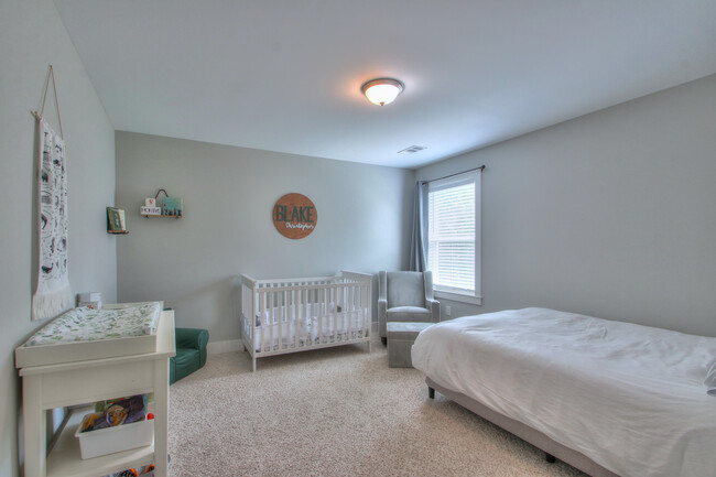 Building Photo - 1113 Camden Cir