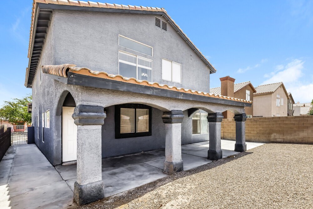 Building Photo - 6939 Wineberry Dr