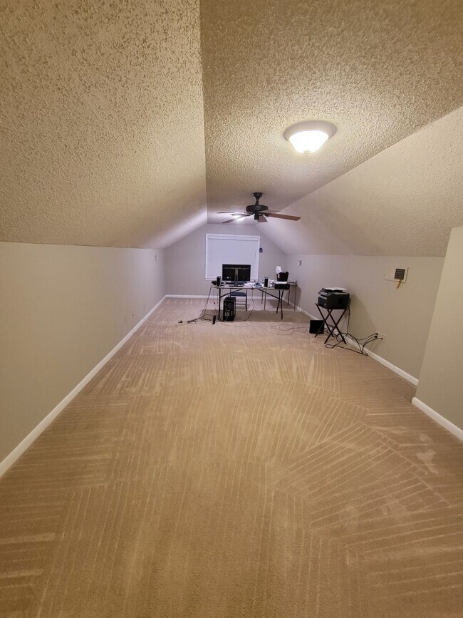 Building Photo - 6719 Fossil Creek Rd