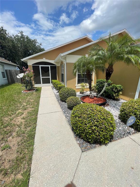 Building Photo - 386 Cello St