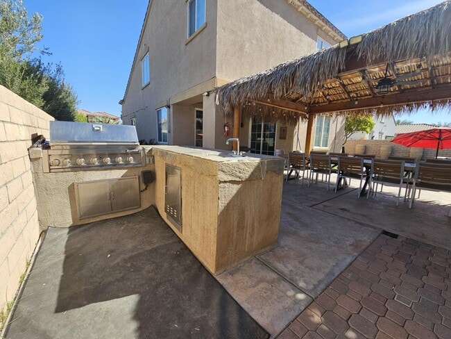 Building Photo - 52165 Allende Dr