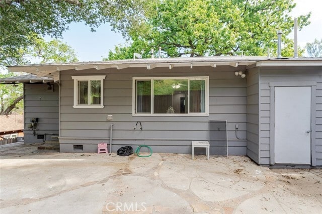 Building Photo - 5888 Oak Knolls Rd