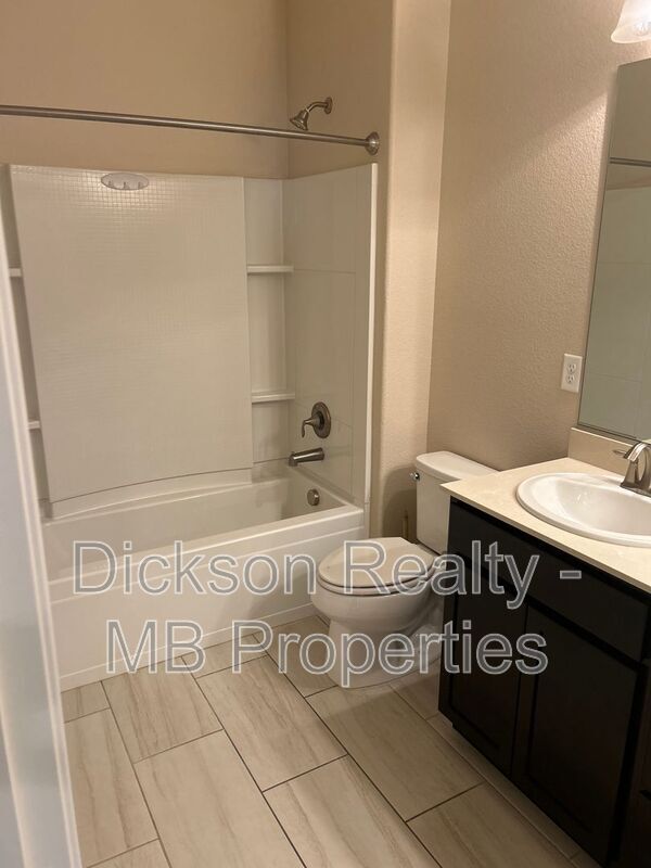 Building Photo - 2065 S Virginia St