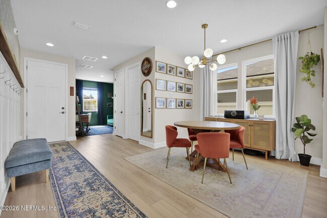 Building Photo - 409 Honeycomb Trl