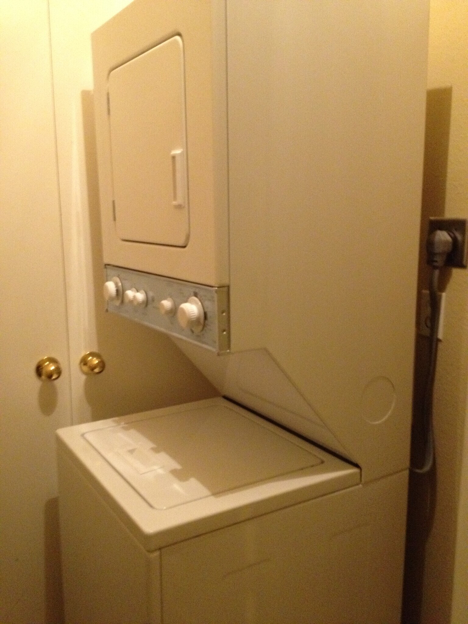 Building Photo - 5003 Gemsbuck Chase