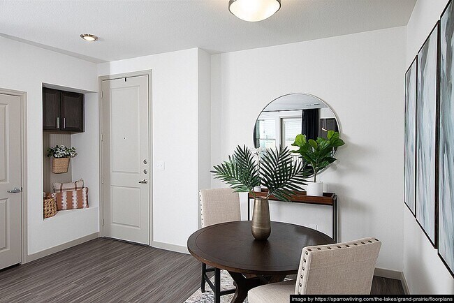 Building Photo - 3013 Doryn Dr