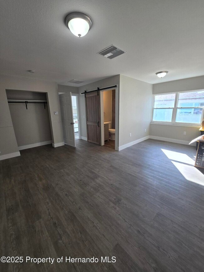 Building Photo - 773 NE 9th St