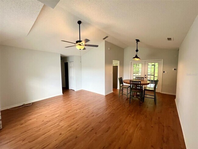 Building Photo - 768 Crows Bluff Ln