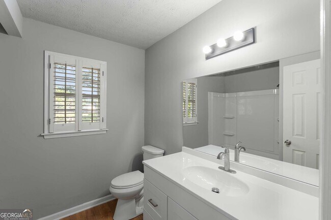 Building Photo - 1235 Green Turf Dr