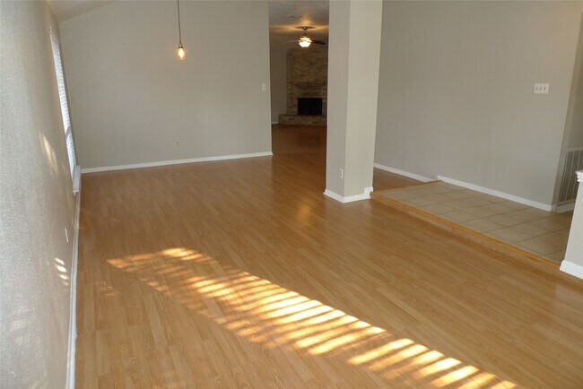 Building Photo - 7015 Caladero Dr