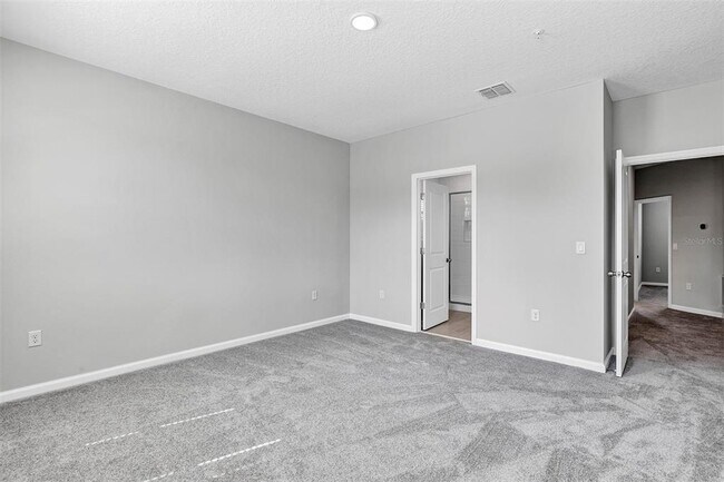 Building Photo - 518 Lady Palm St