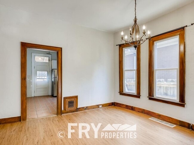 Building Photo - Short Term Lease Needed for Quaint Potter Highlands Home