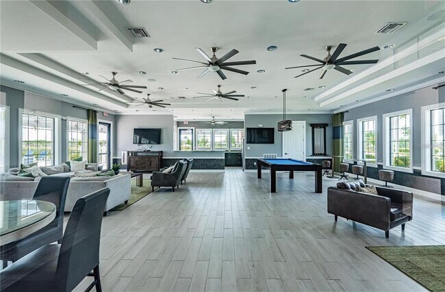 Building Photo - 15312 Miller Creek Dr