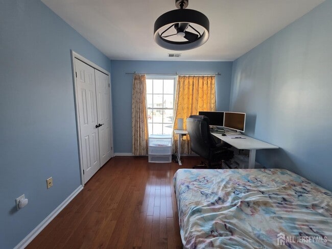 Building Photo - 78 Chariot Ct