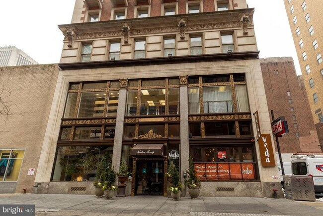 Building Photo - 1920 Chestnut St