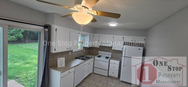 Building Photo - Beautiful 3 Bedroom 1 Bathroom in Independence!