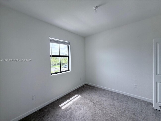 Building Photo - 13421 SW 287th Ter