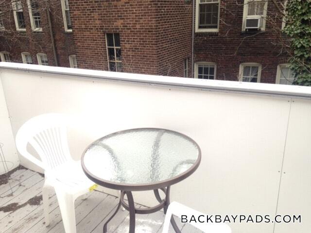 Building Photo - 49 St Germain St