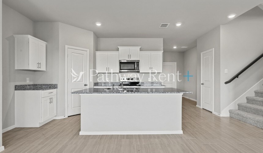 Building Photo - 8408 Hollymead Ln