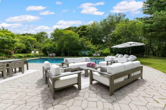 Building Photo - 167 Tuckahoe Ln